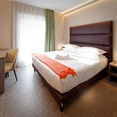 Albergo Giuan Арма ди Таджия Екстериор снимка