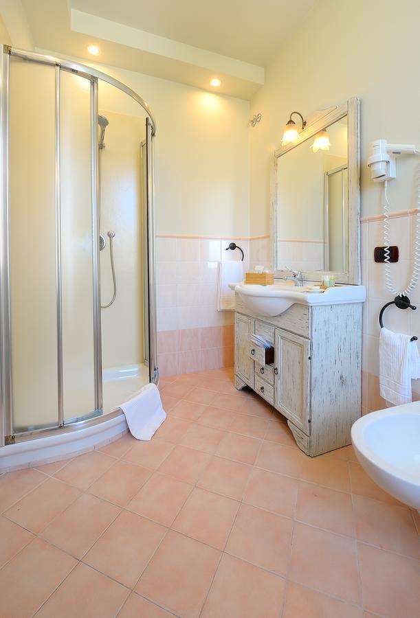 Albergo Giuan Арма ди Таджия Екстериор снимка