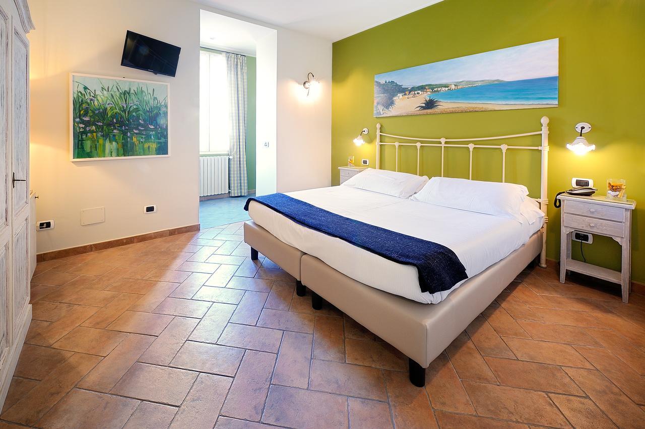Albergo Giuan Арма ди Таджия Екстериор снимка